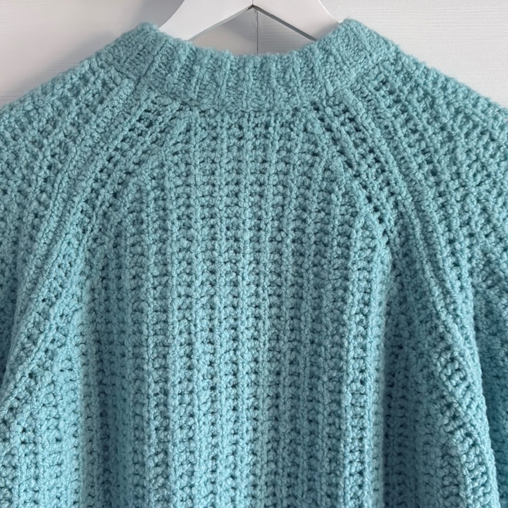 Vineyard Vines Capri Blue Cozy Fisherman Merino Wool Blend Sweater-Size Medium - Picture 11 of 14